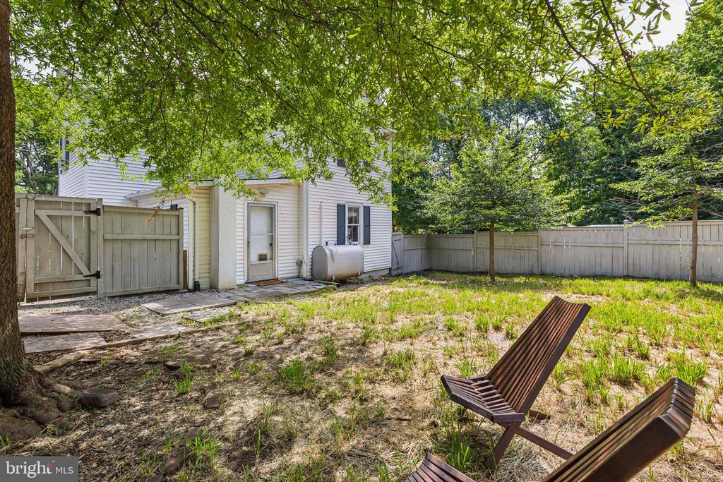 201 Walnut St