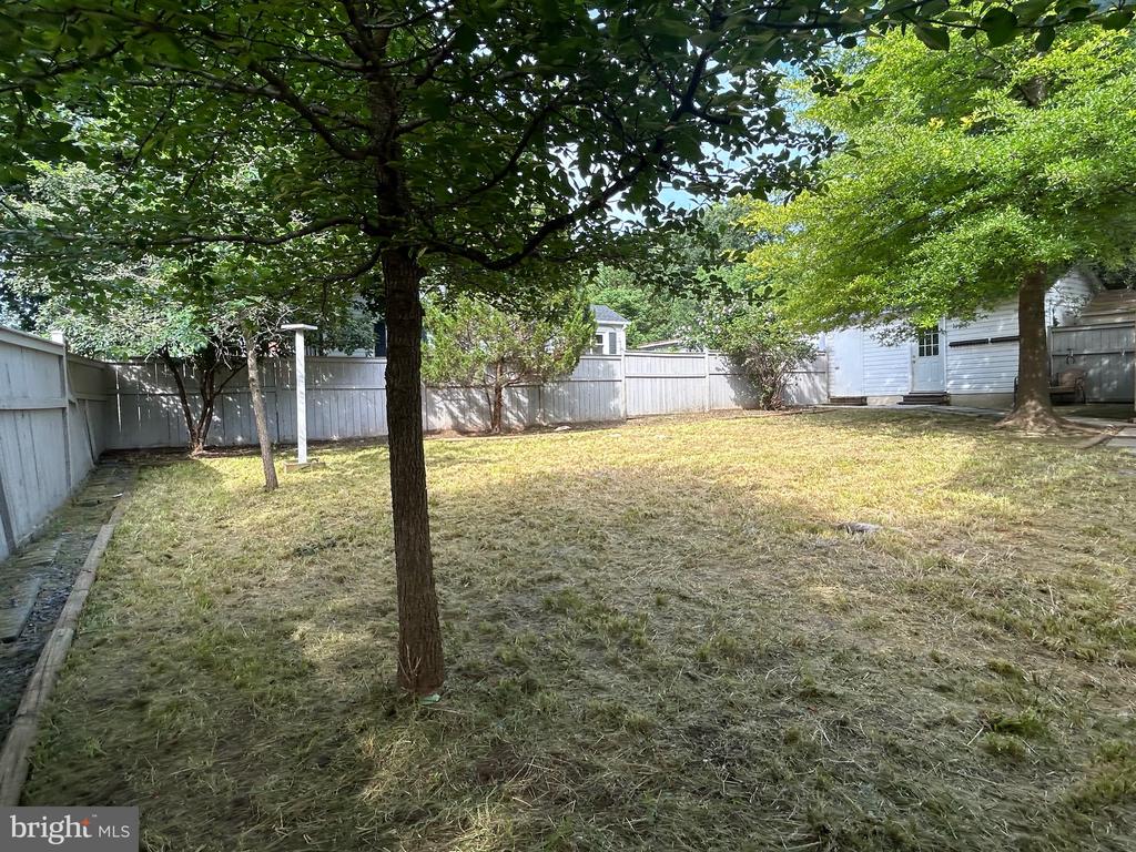 201 Walnut St