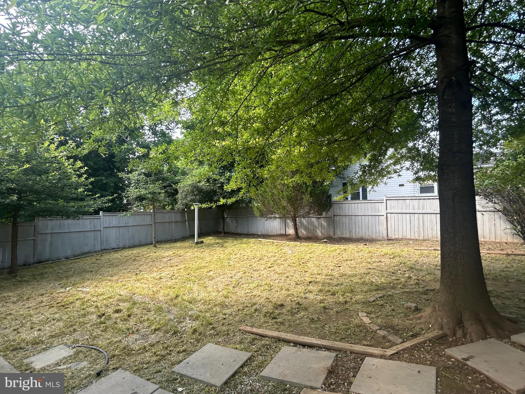 201 Walnut St