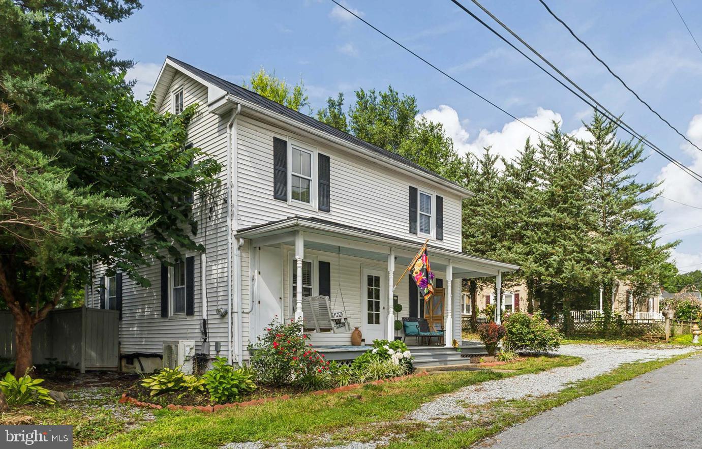 201 Walnut St