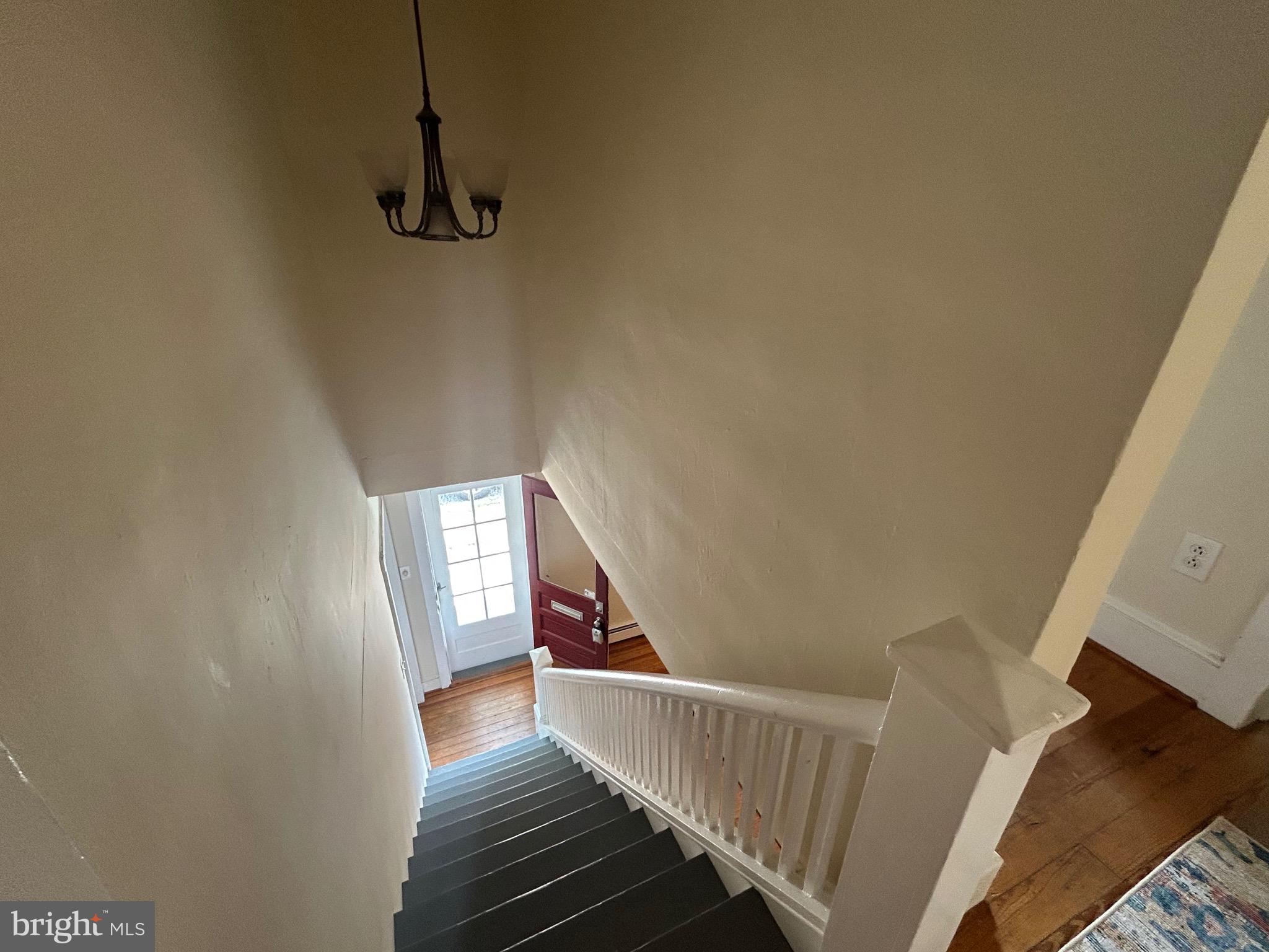 201 Walnut St