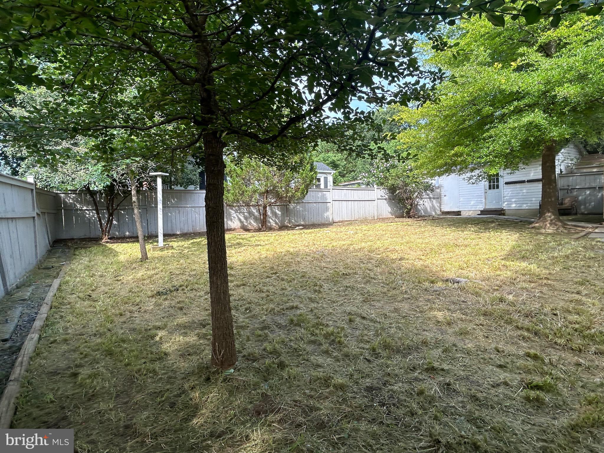 201 Walnut St