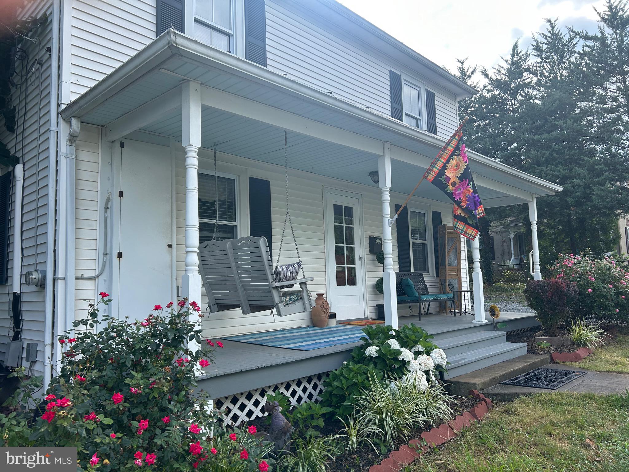 201 Walnut St