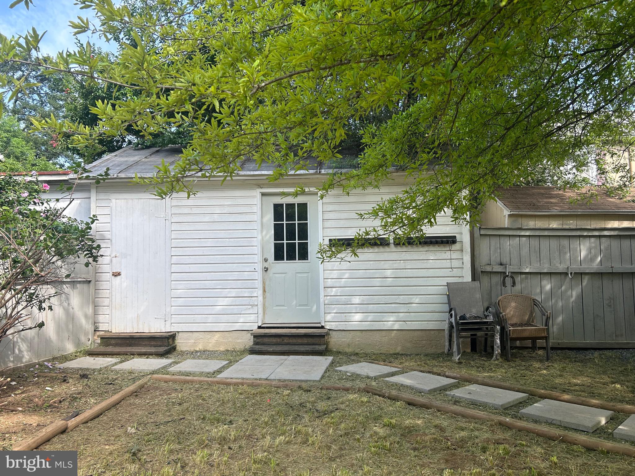 201 Walnut St