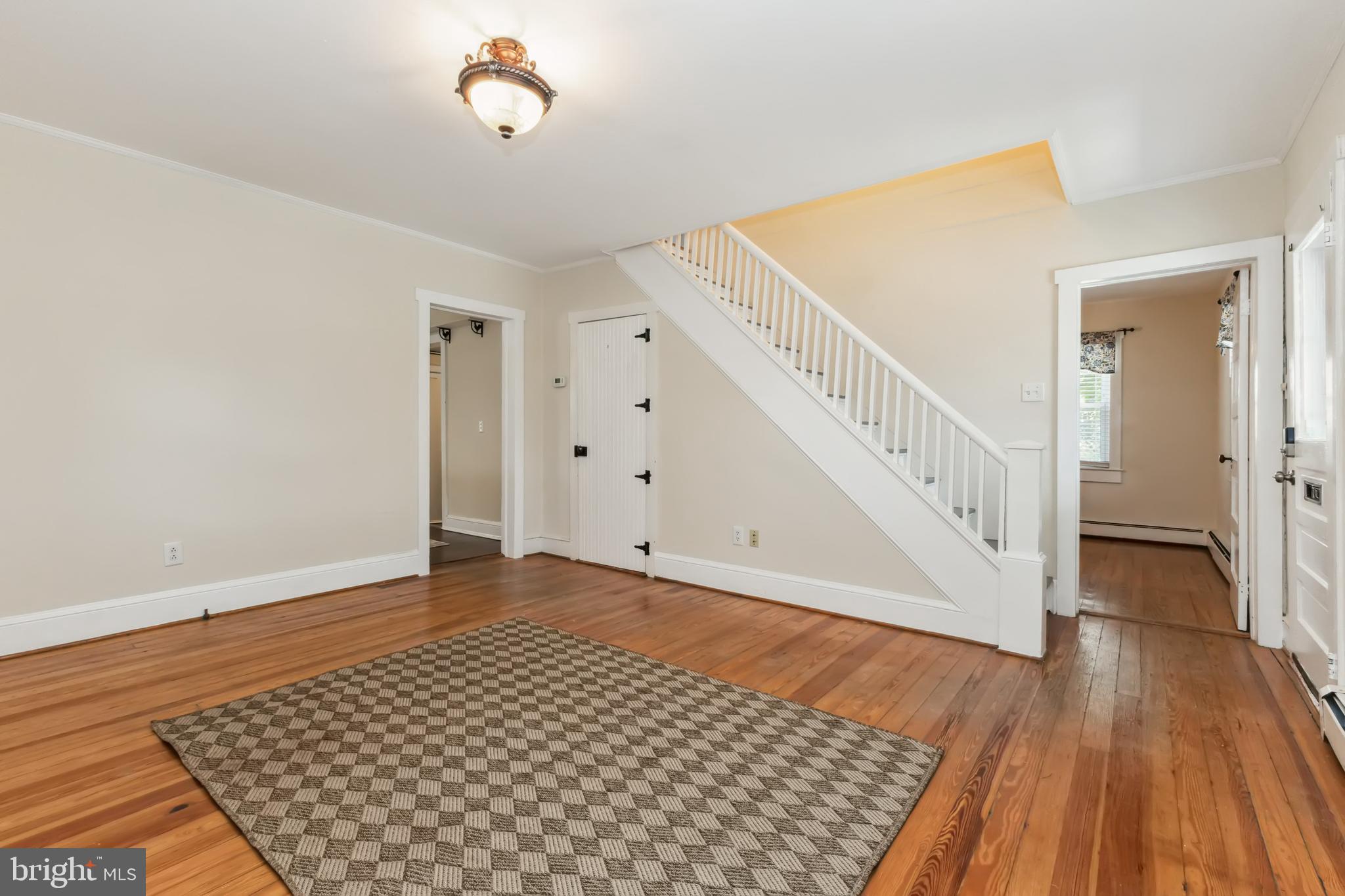 201 Walnut St