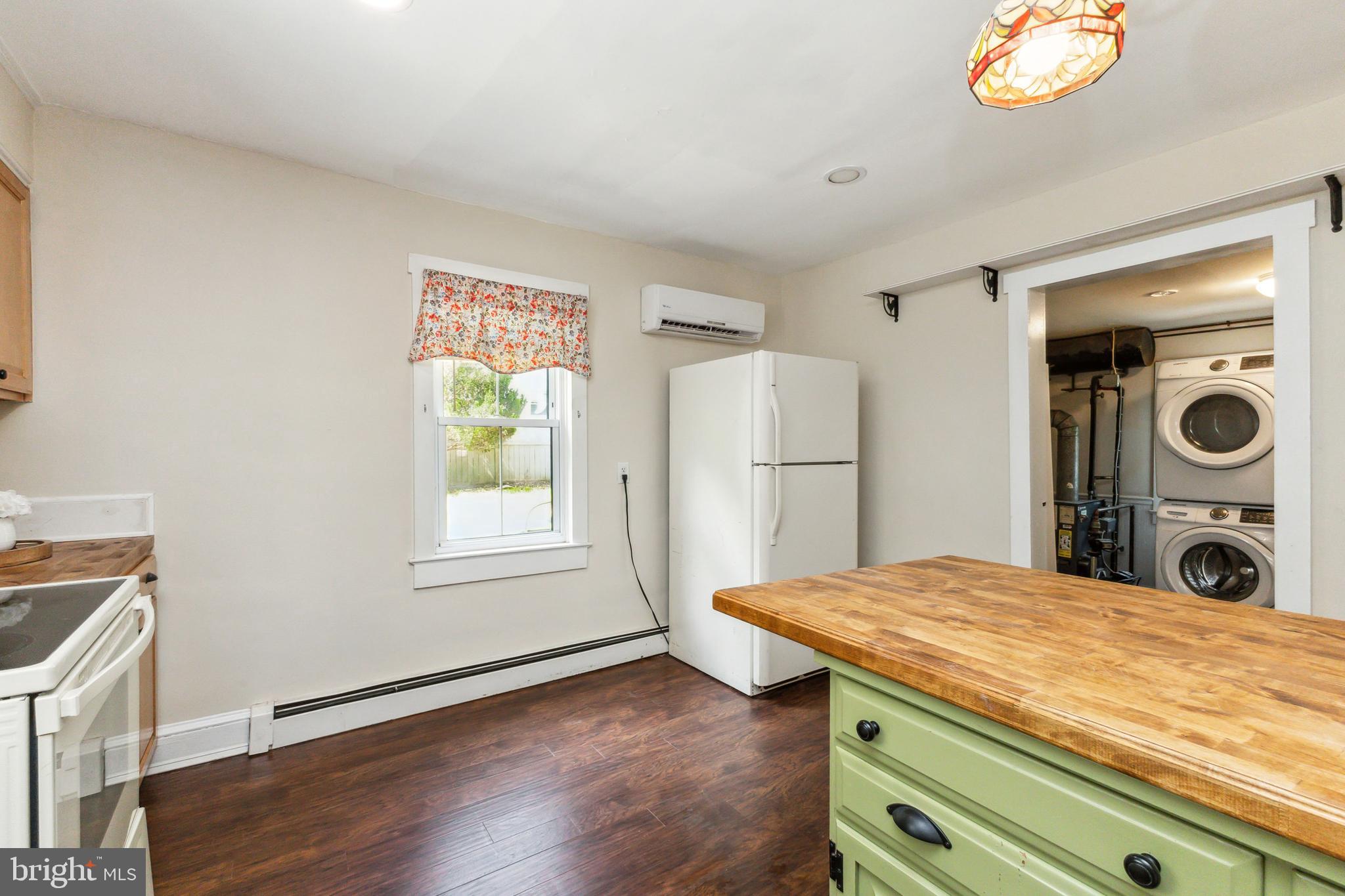 201 Walnut St