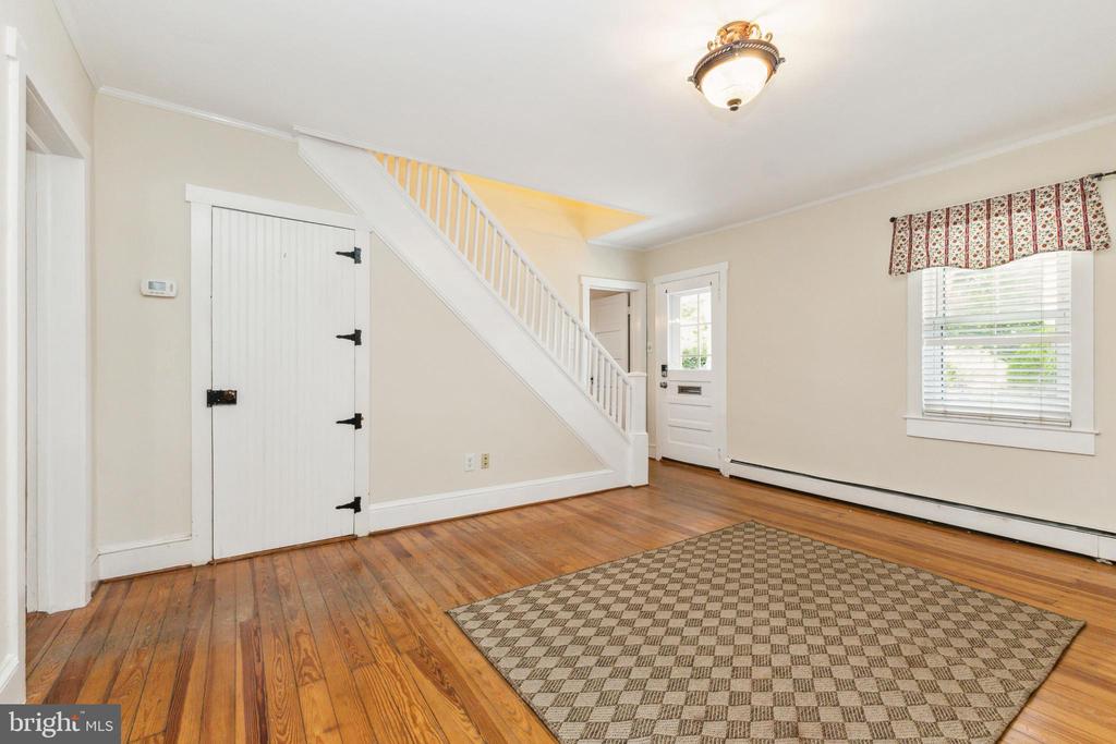 201 Walnut St