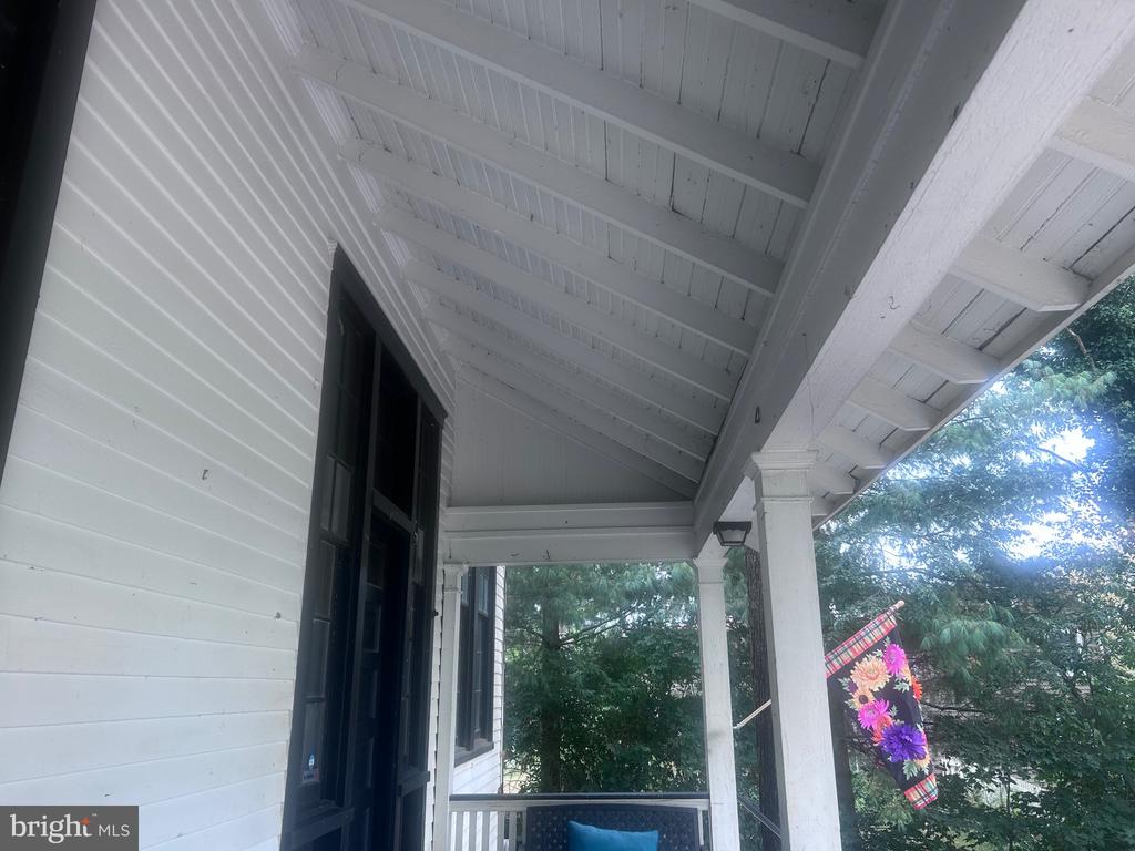 101, 103 W MAIN STREET W 101,103