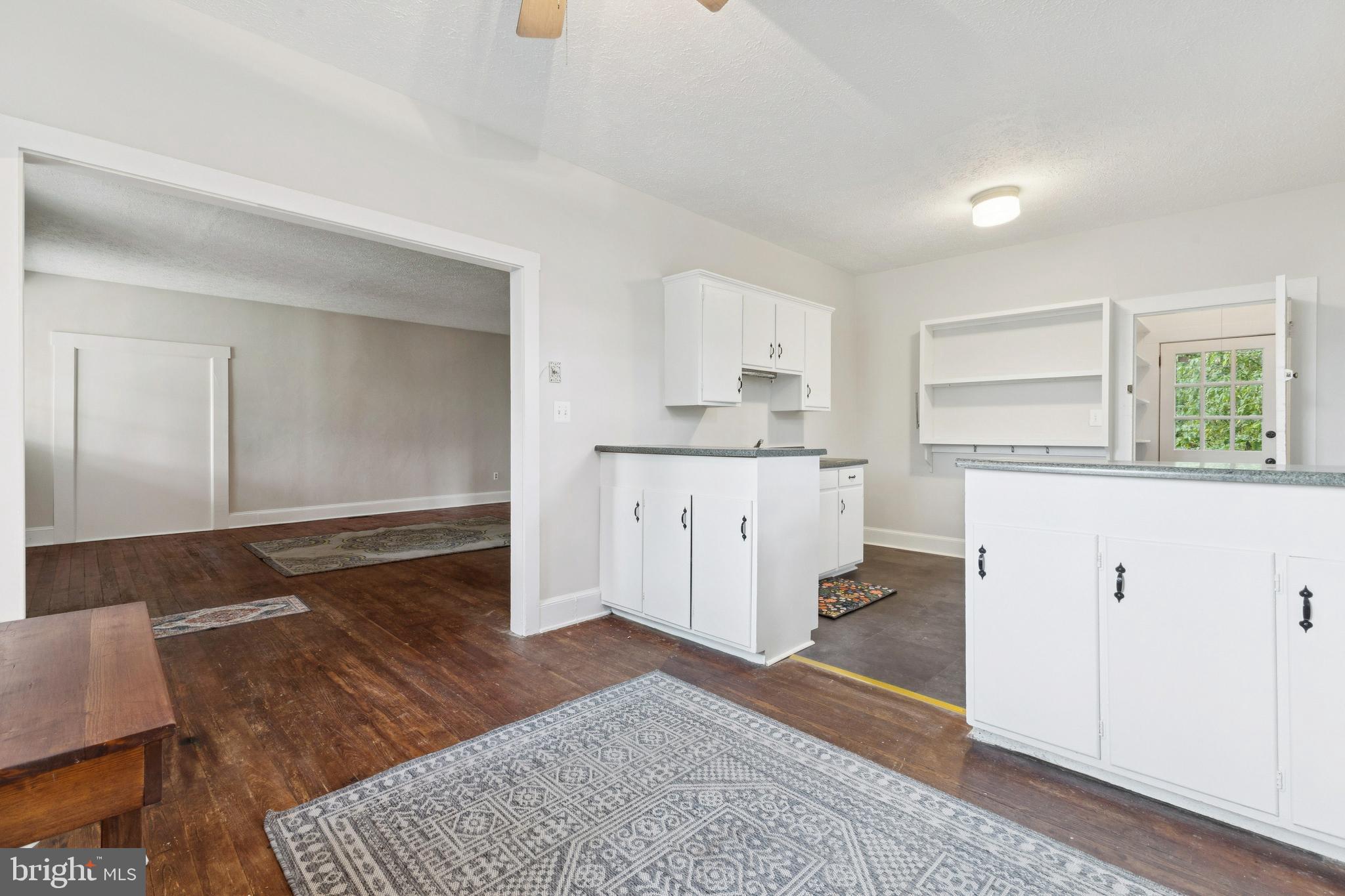 101, 103 W MAIN STREET W