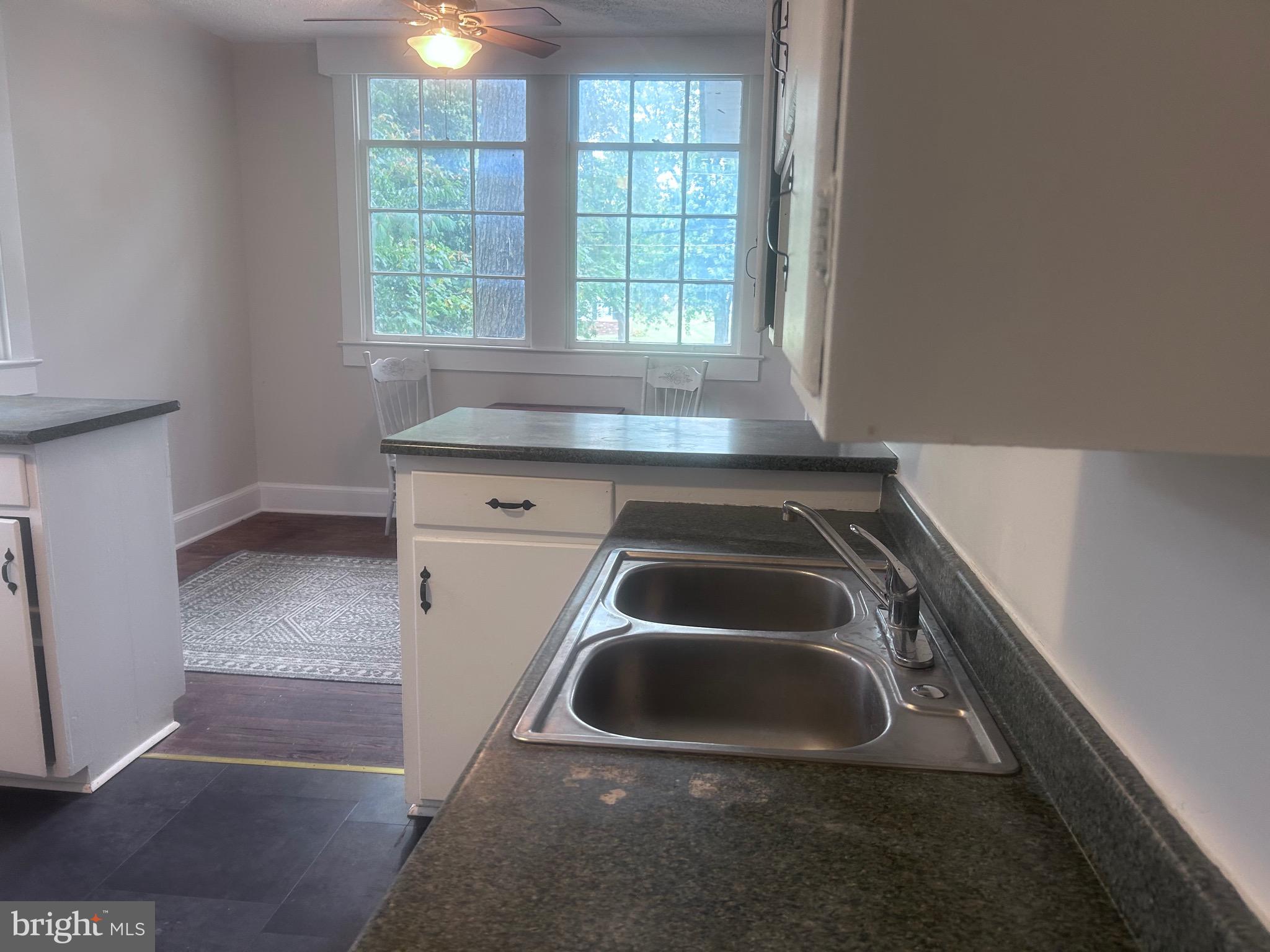 101, 103 W MAIN STREET W