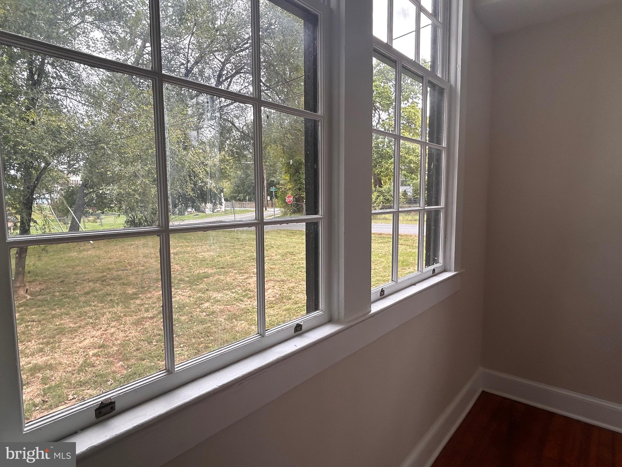 101, 103 W MAIN STREET W