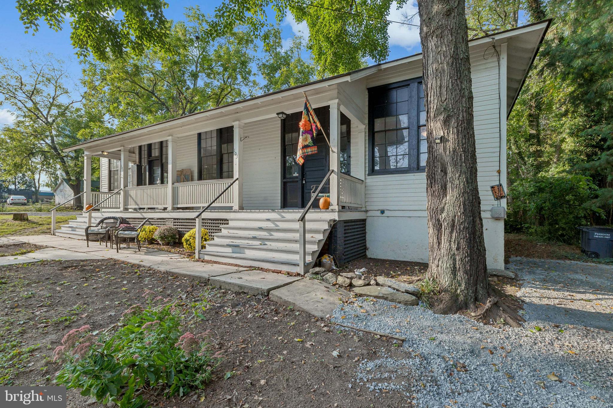 101, 103 W MAIN STREET W