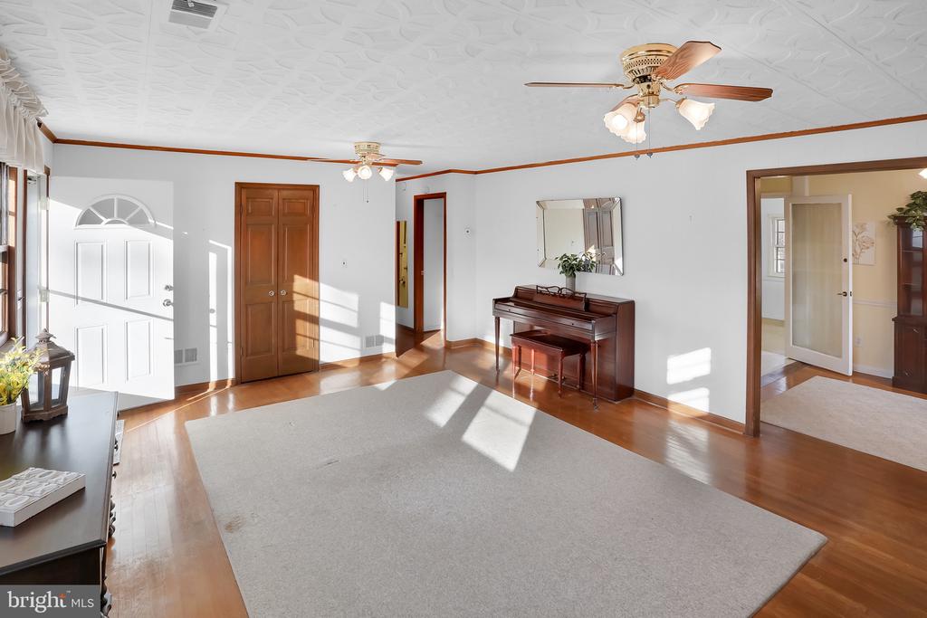 56 RIDGEWOOD LANE