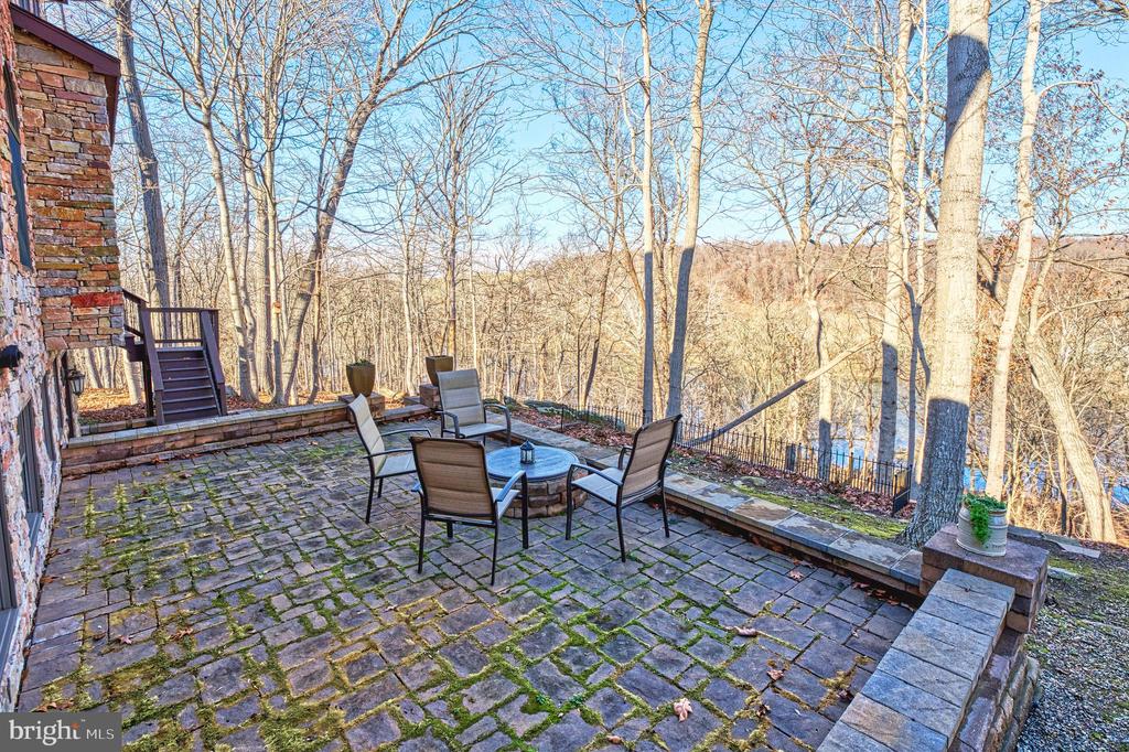 222 BARRED OWL LANE