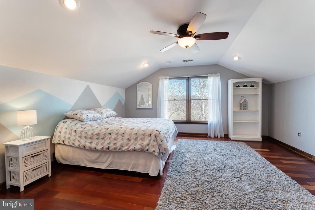222 BARRED OWL LANE