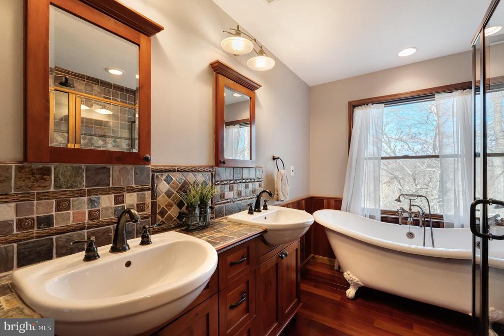 222 BARRED OWL LANE