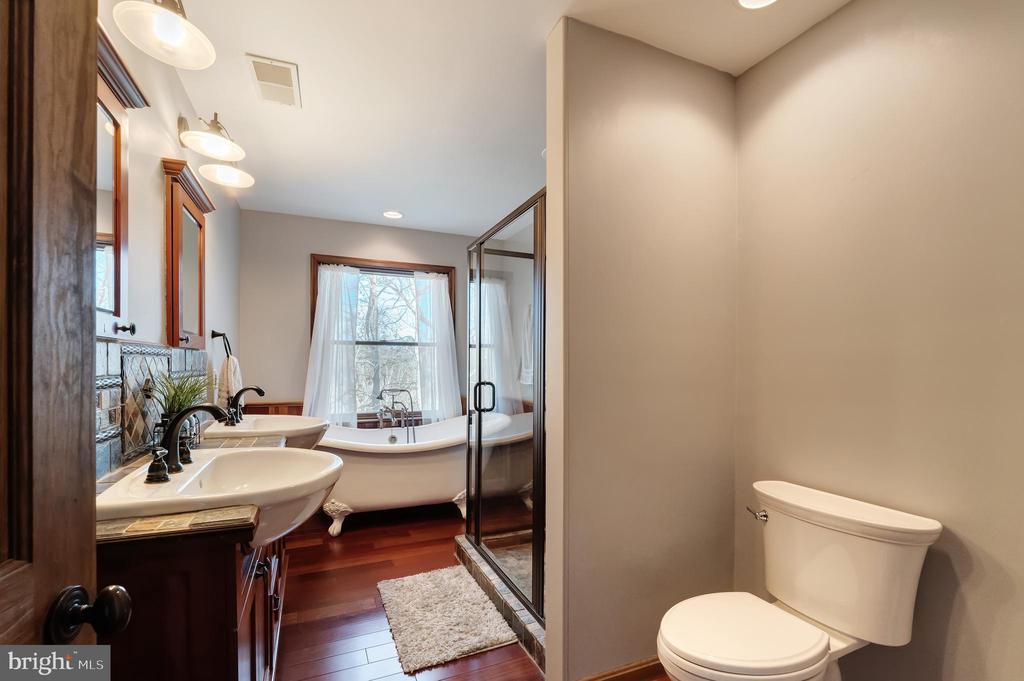 222 BARRED OWL LANE