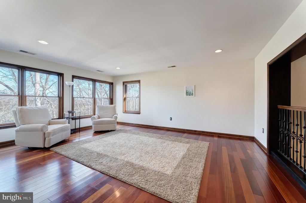 222 BARRED OWL LANE