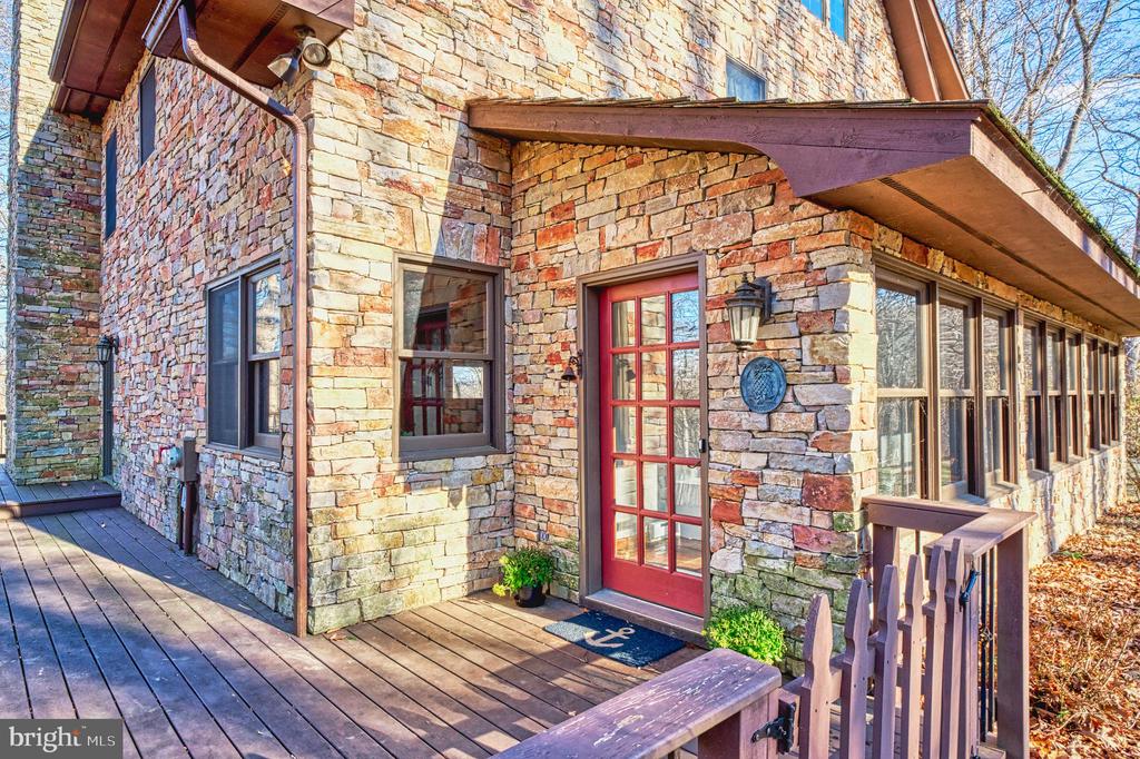 222 BARRED OWL LANE