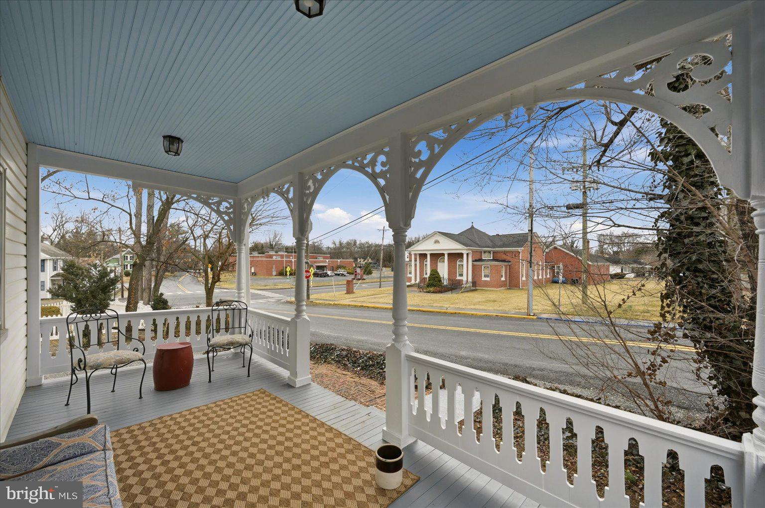 2 W MAIN STREET