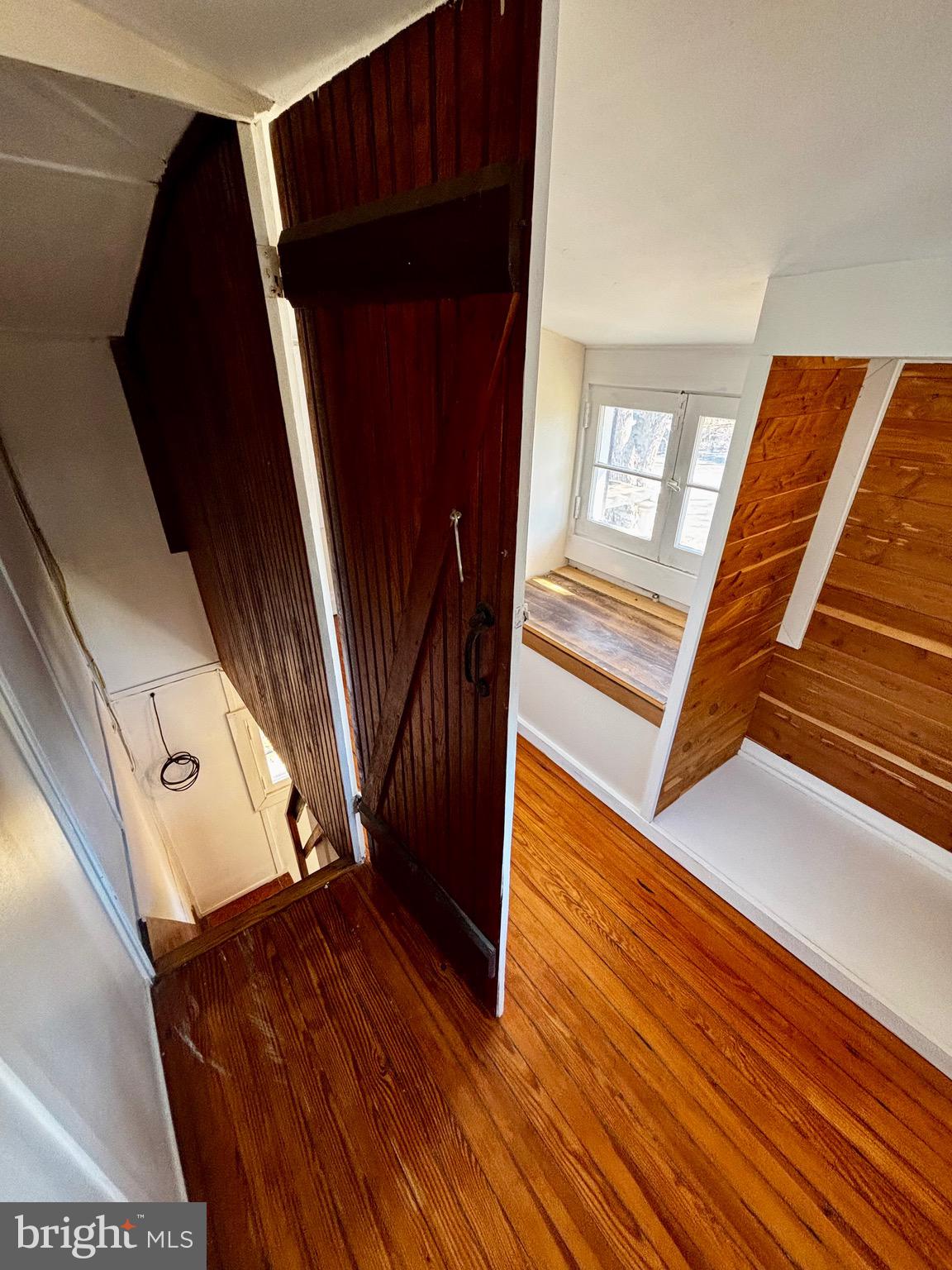 8122 JOHN MOSBY HWY.