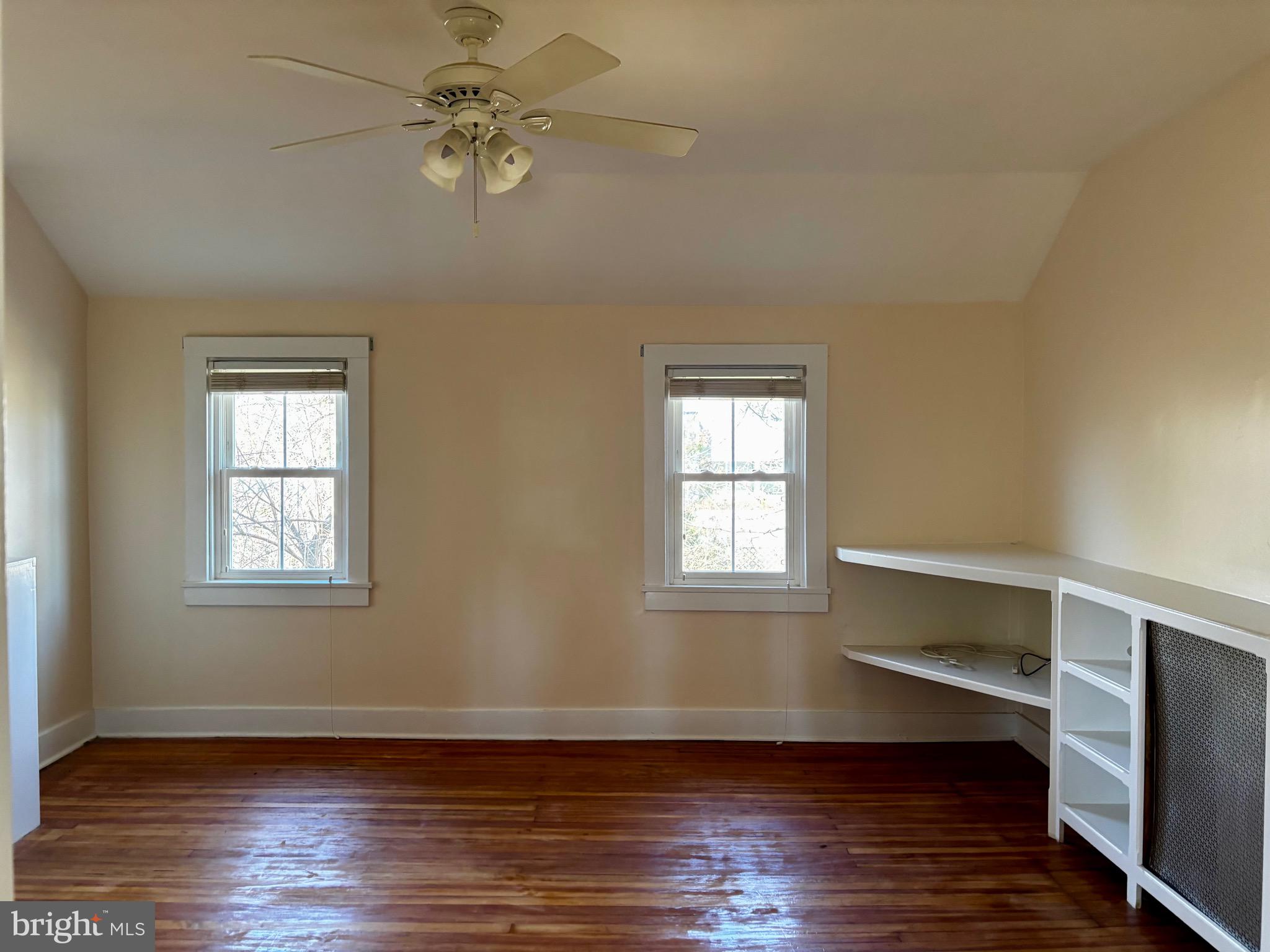 8122 JOHN MOSBY HWY.