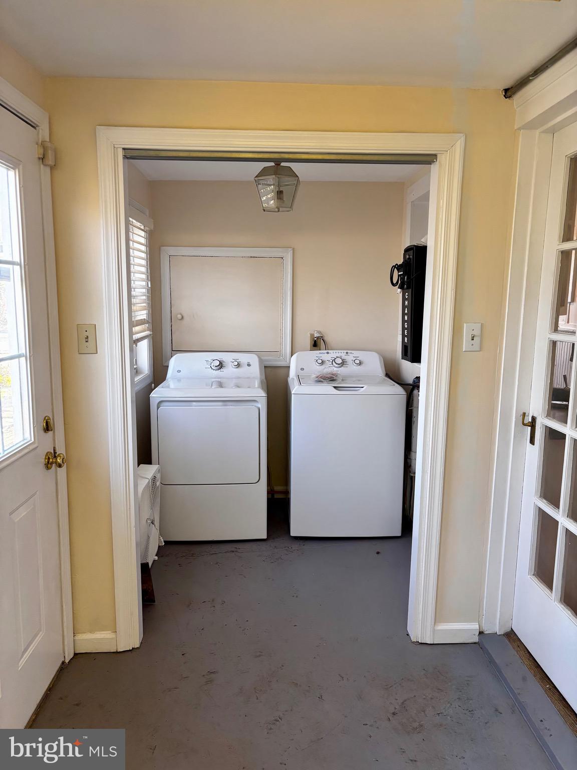 8122 JOHN MOSBY HWY.