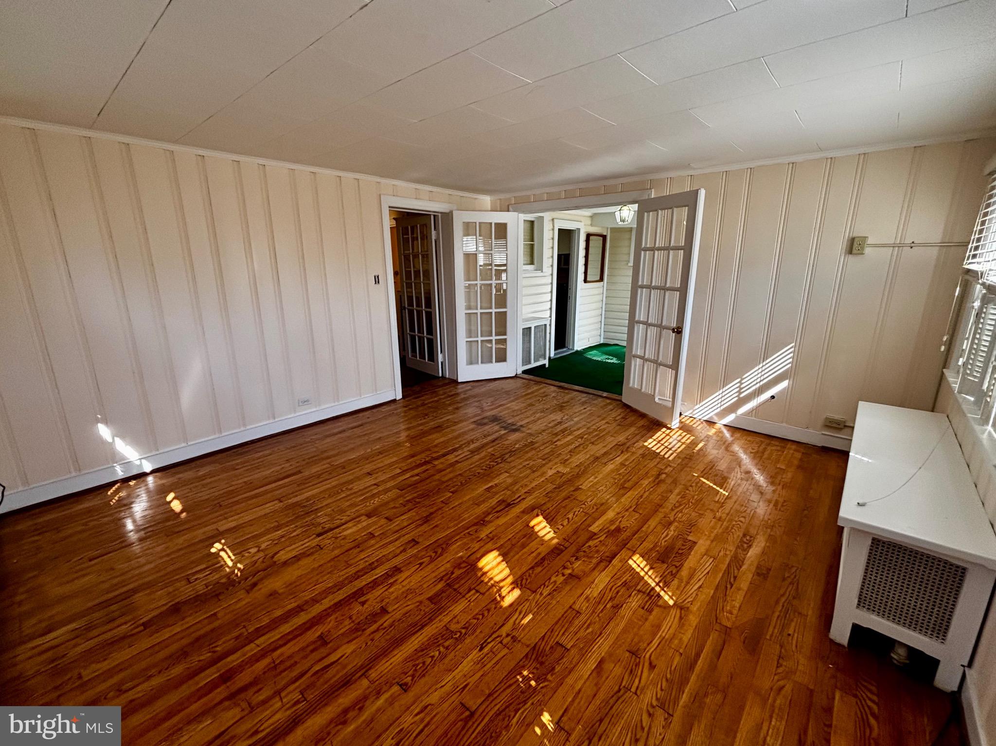 8122 JOHN MOSBY HWY.