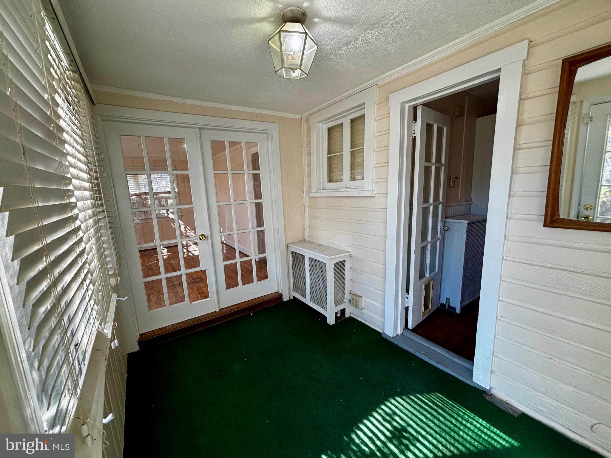 8122 JOHN MOSBY HWY.