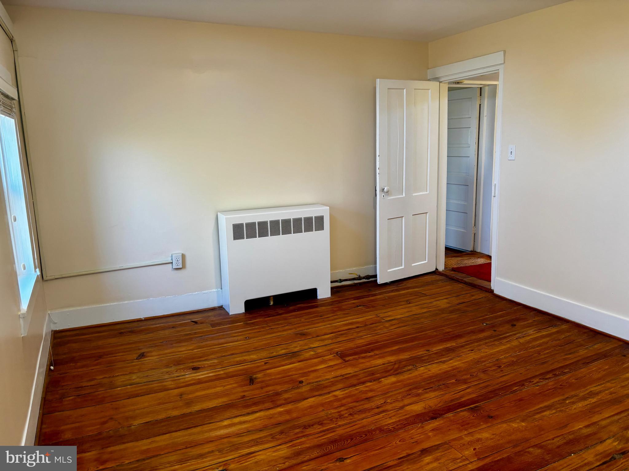 8122 JOHN MOSBY HWY.