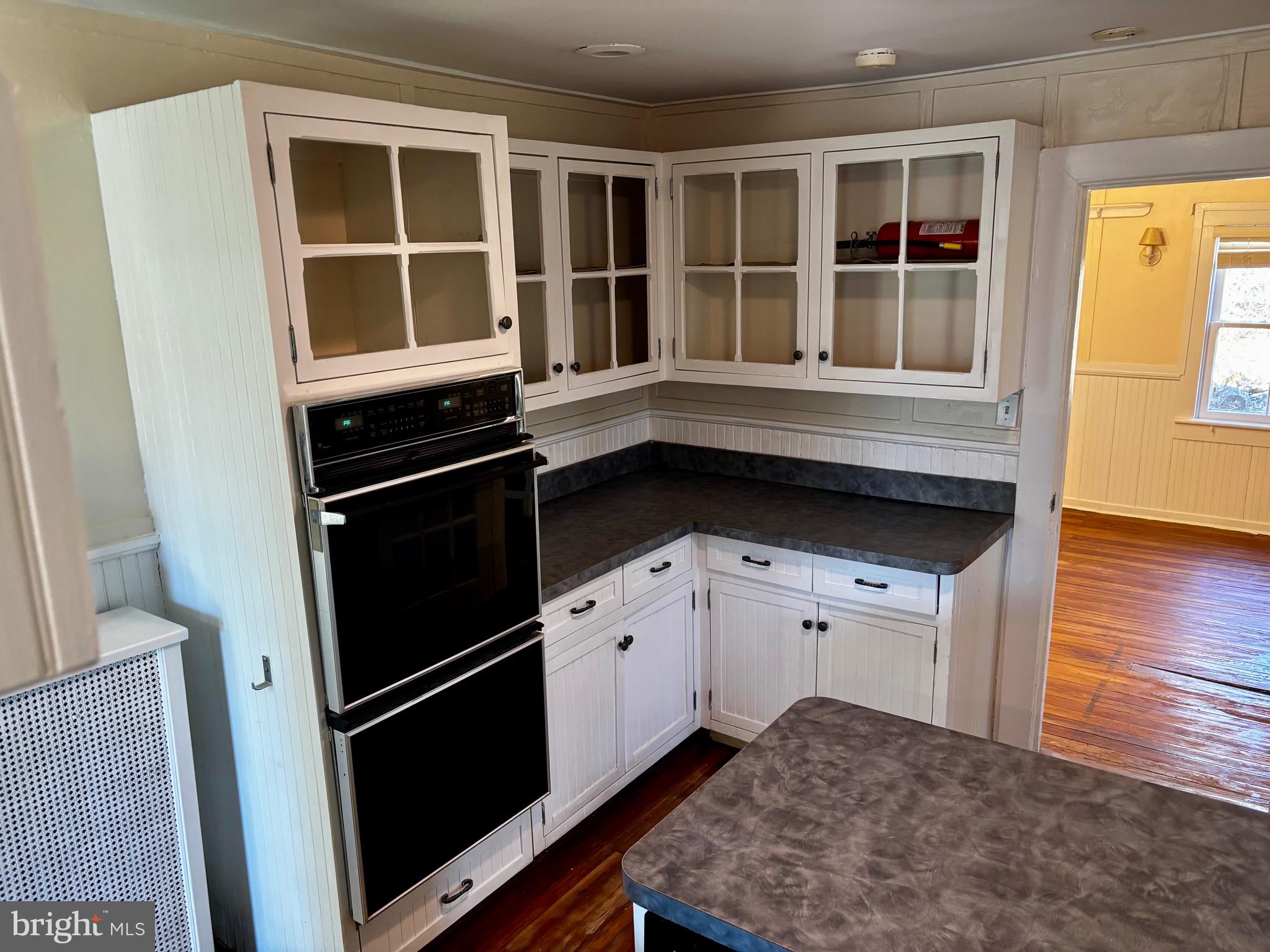 8122 JOHN MOSBY HWY.