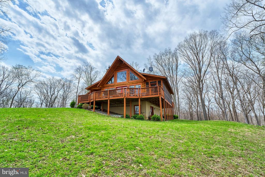 84 CARDINAL LANE