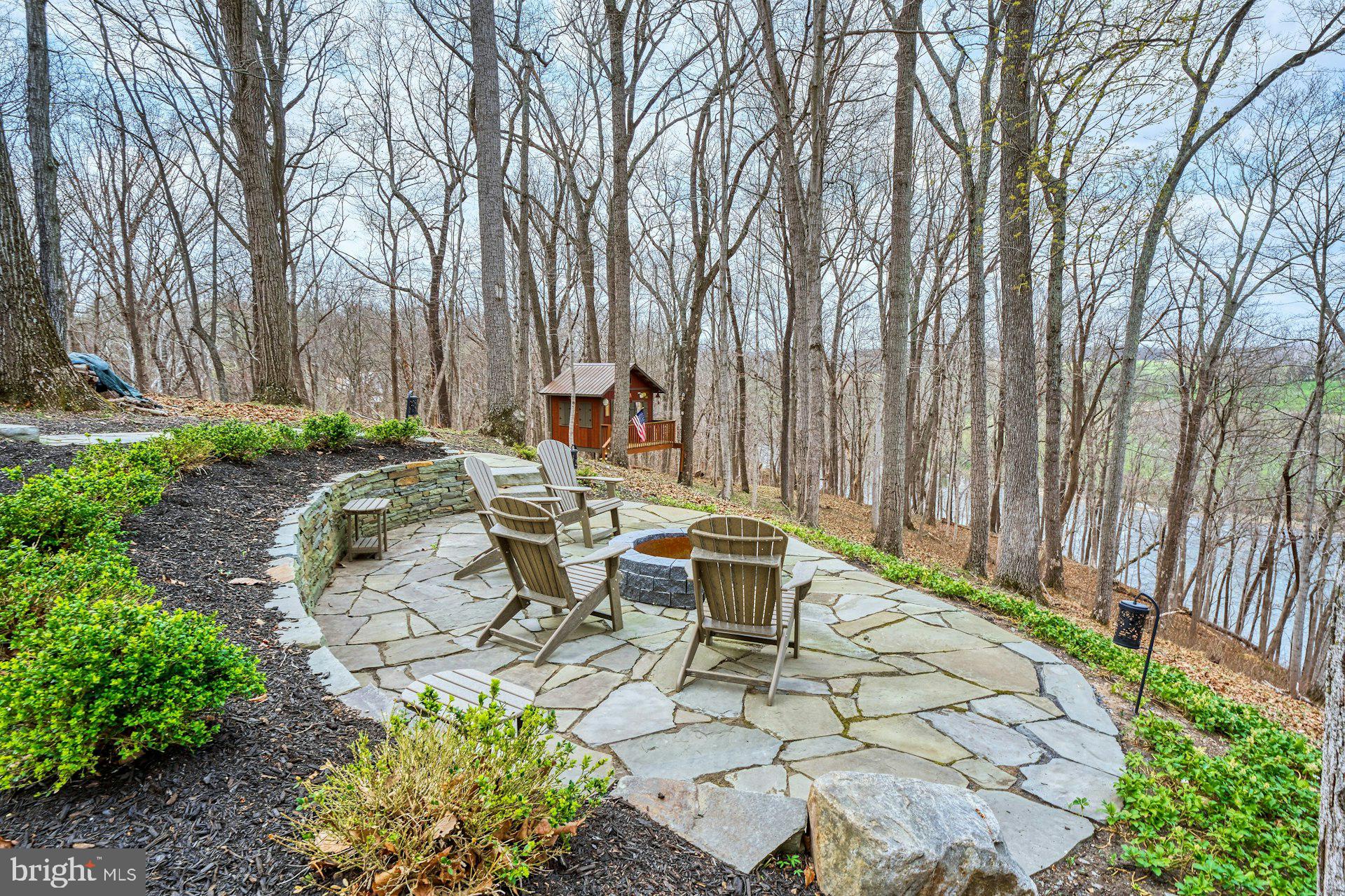 84 CARDINAL LANE
