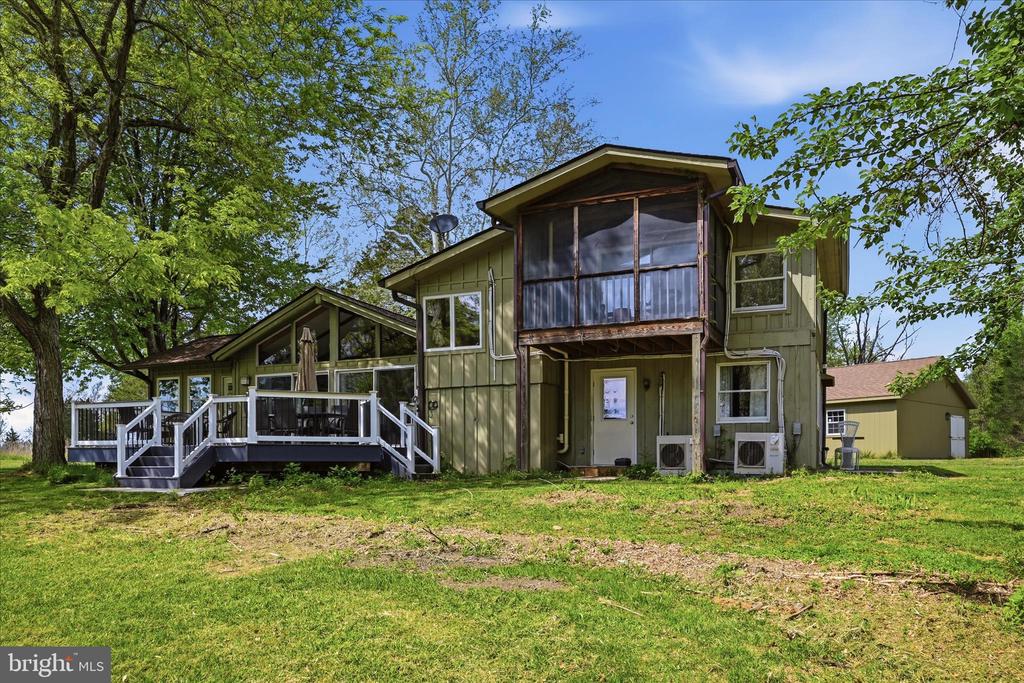 4001 CALMES NECK LANE