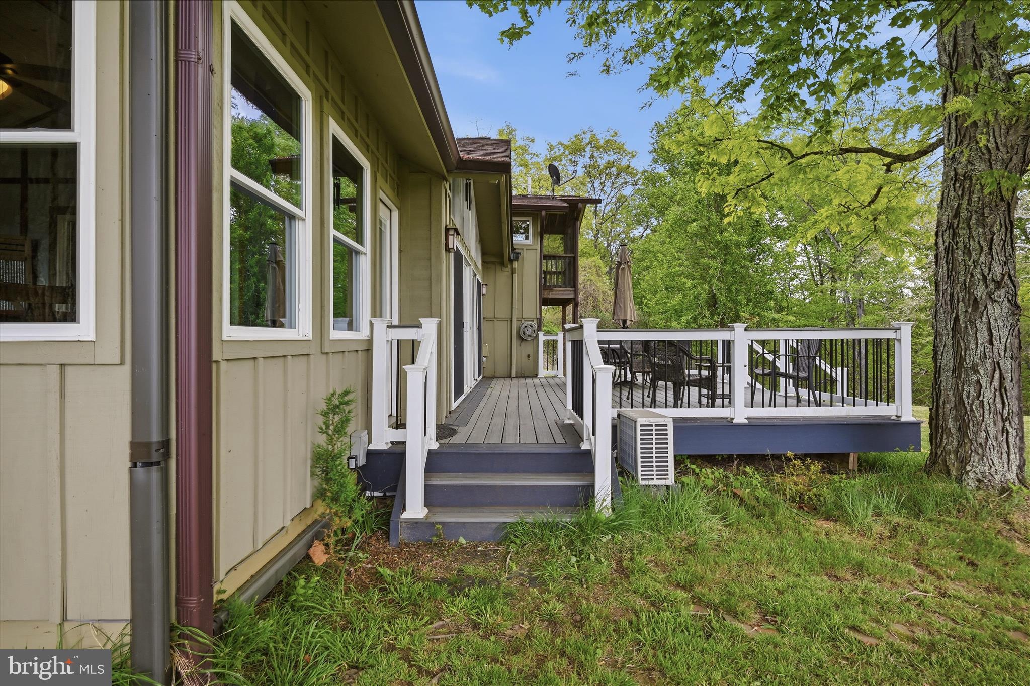 4001 CALMES NECK LANE