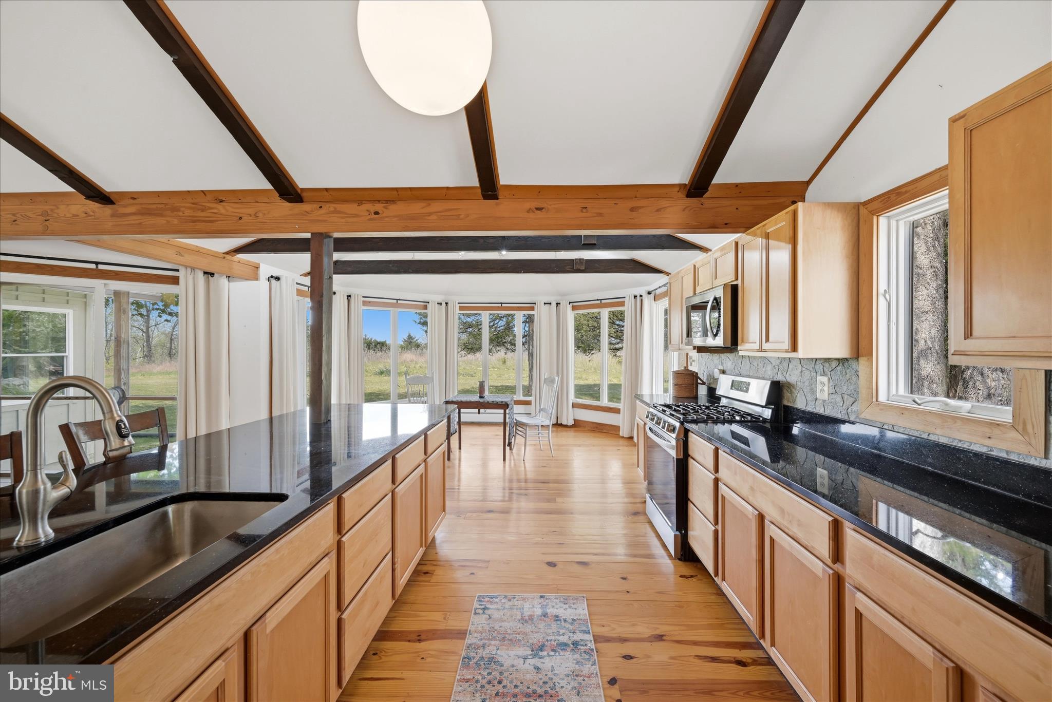 4001 CALMES NECK LANE