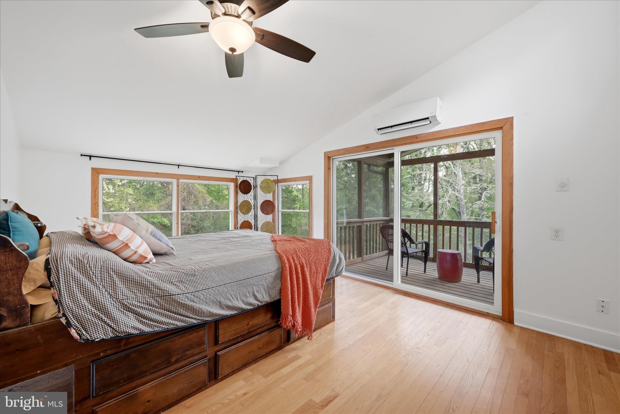 4001 CALMES NECK LANE