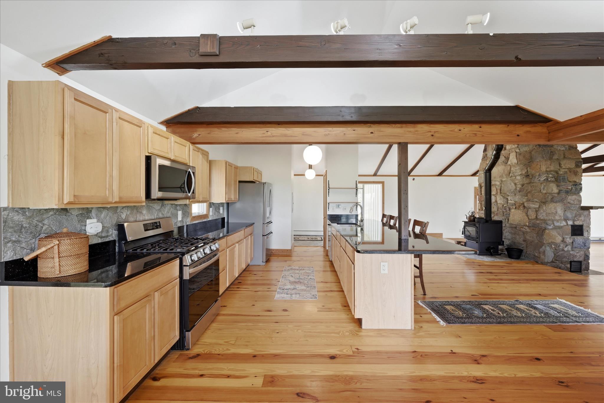 4001 CALMES NECK LANE