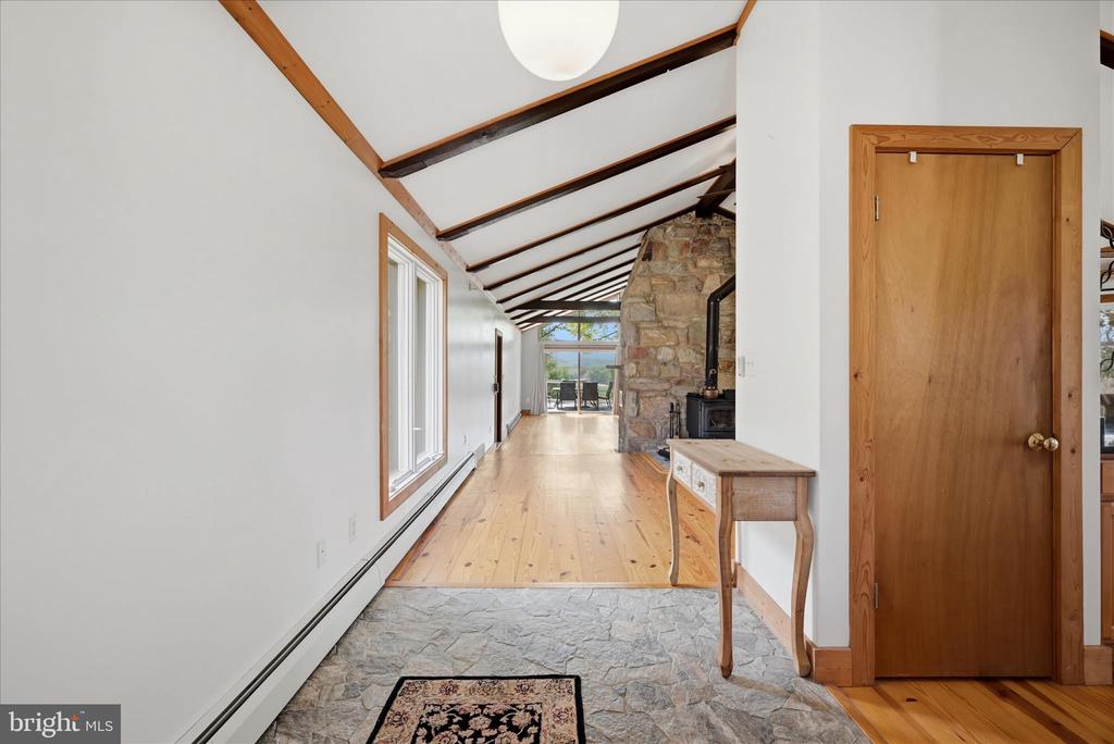 4001 CALMES NECK LANE