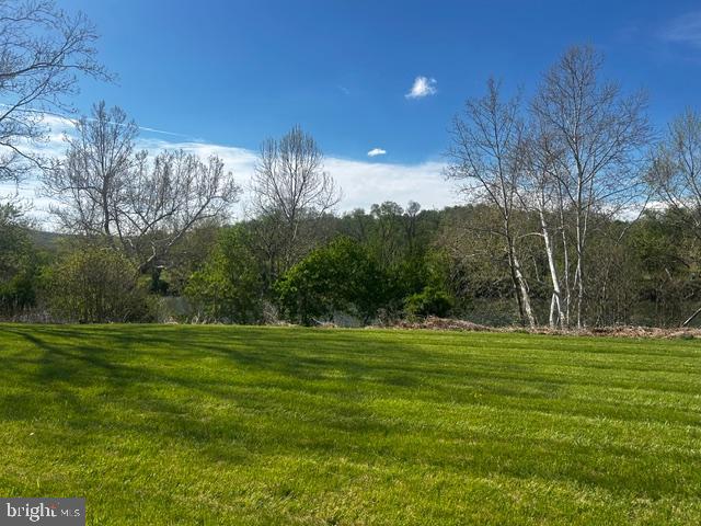 4001 CALMES NECK LANE