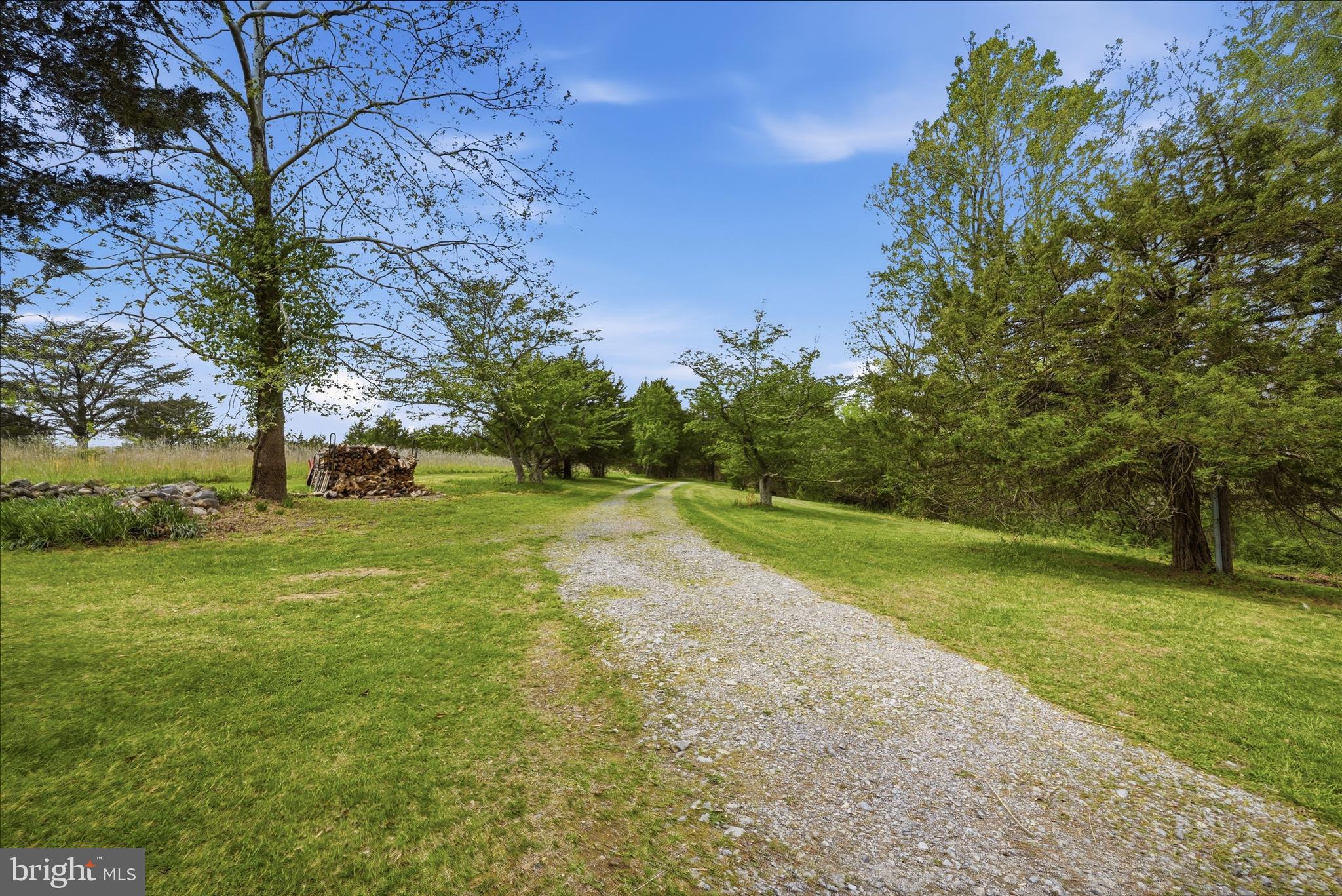 4001 CALMES NECK LANE
