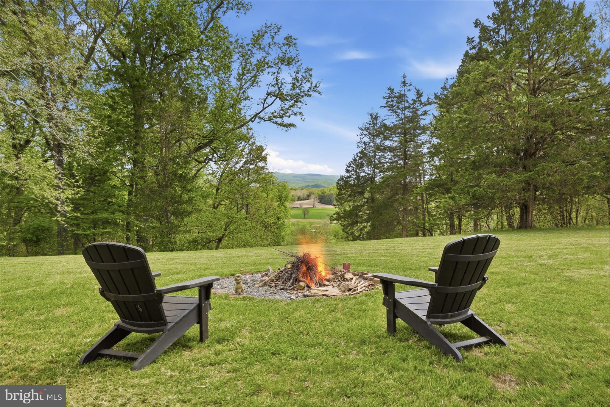 4001 CALMES NECK LANE