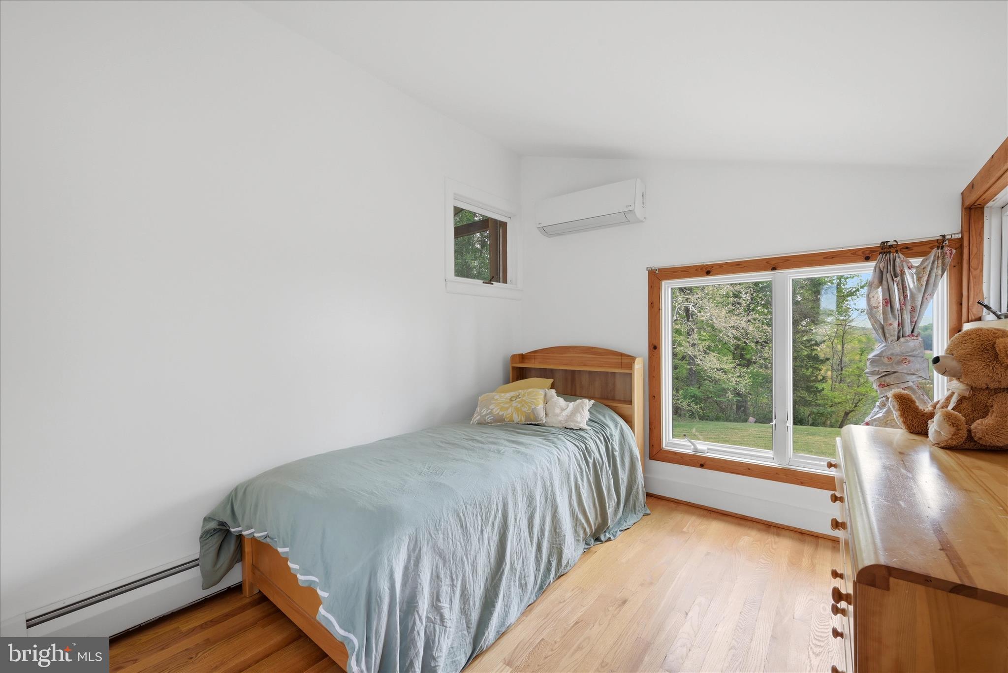 4001 CALMES NECK LANE