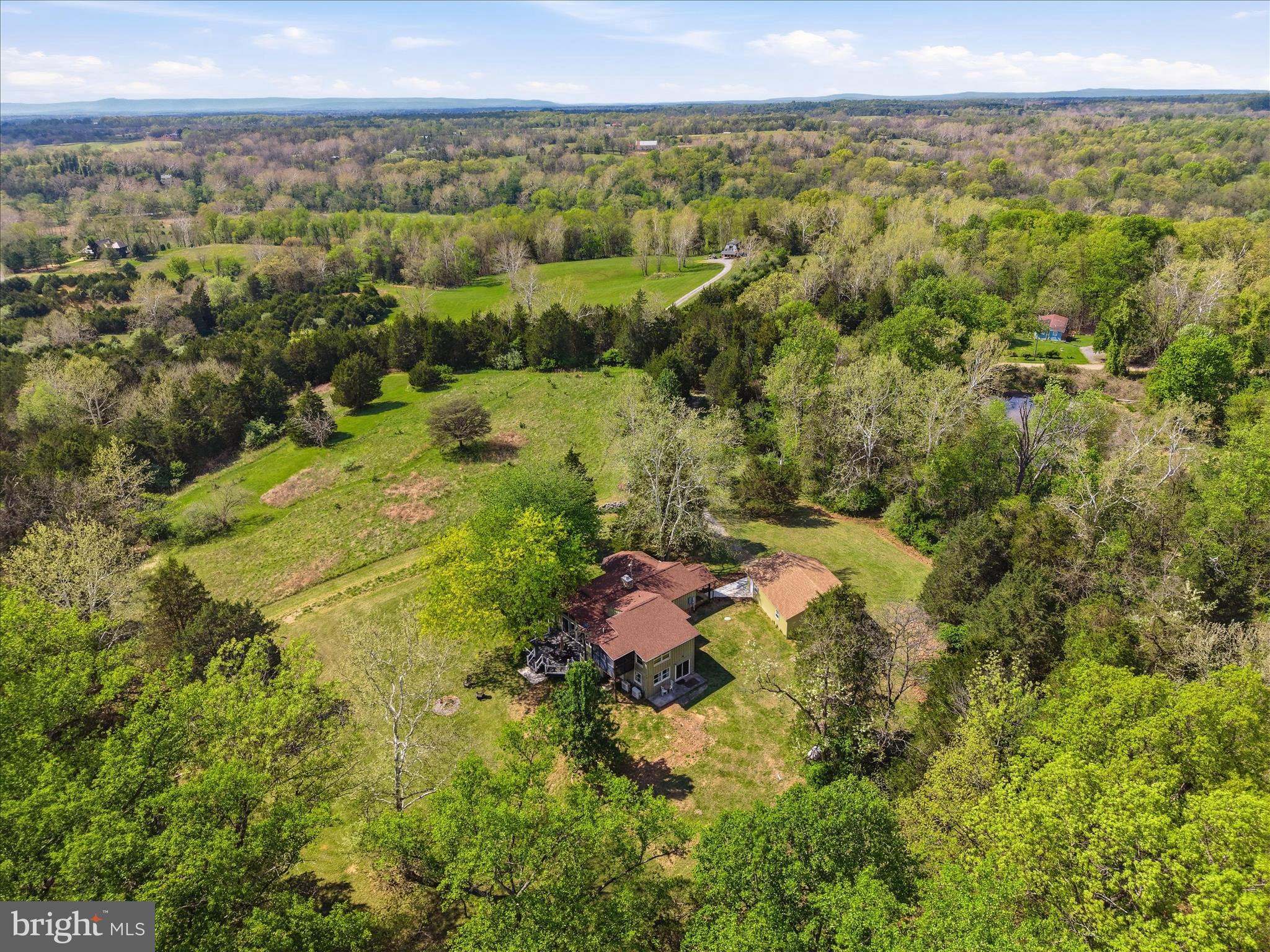 4001 CALMES NECK LANE