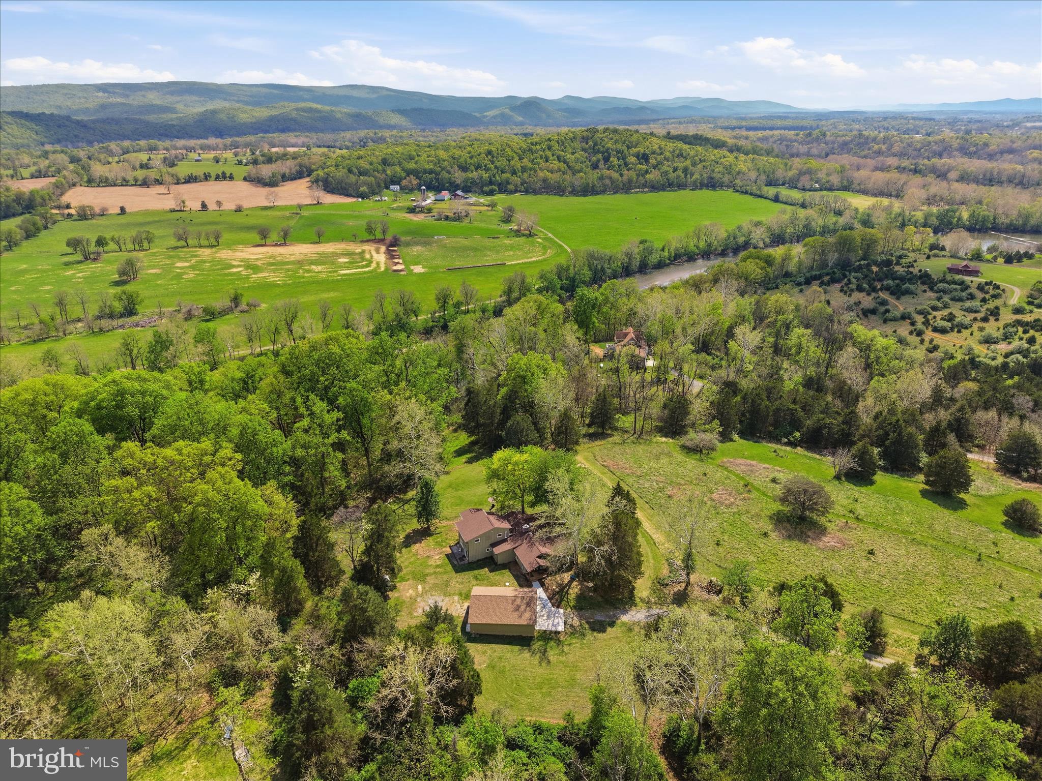 4001 CALMES NECK LANE