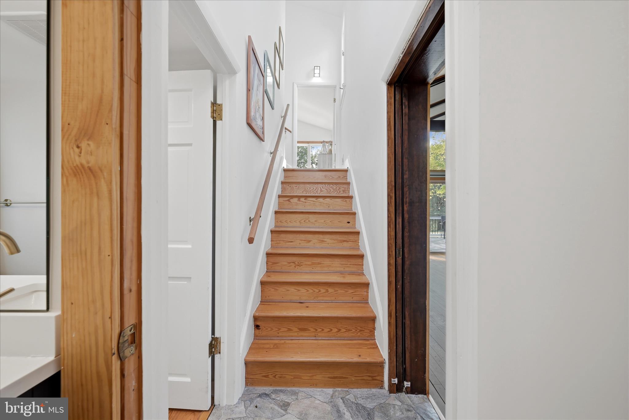 4001 CALMES NECK LANE