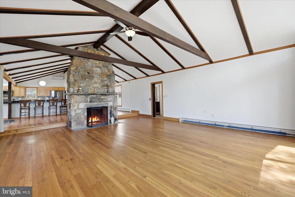 4001 CALMES NECK LANE