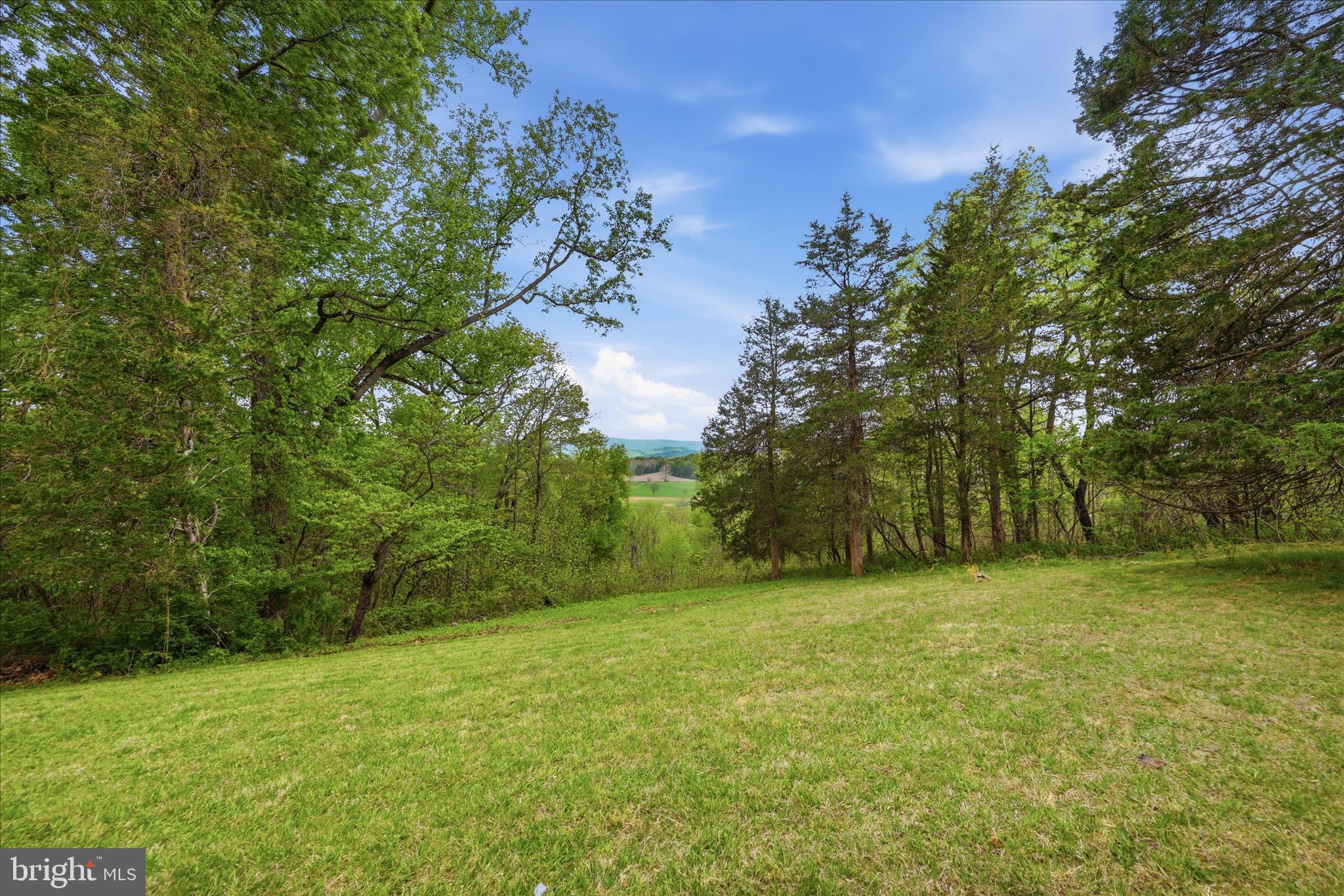4001 CALMES NECK LANE