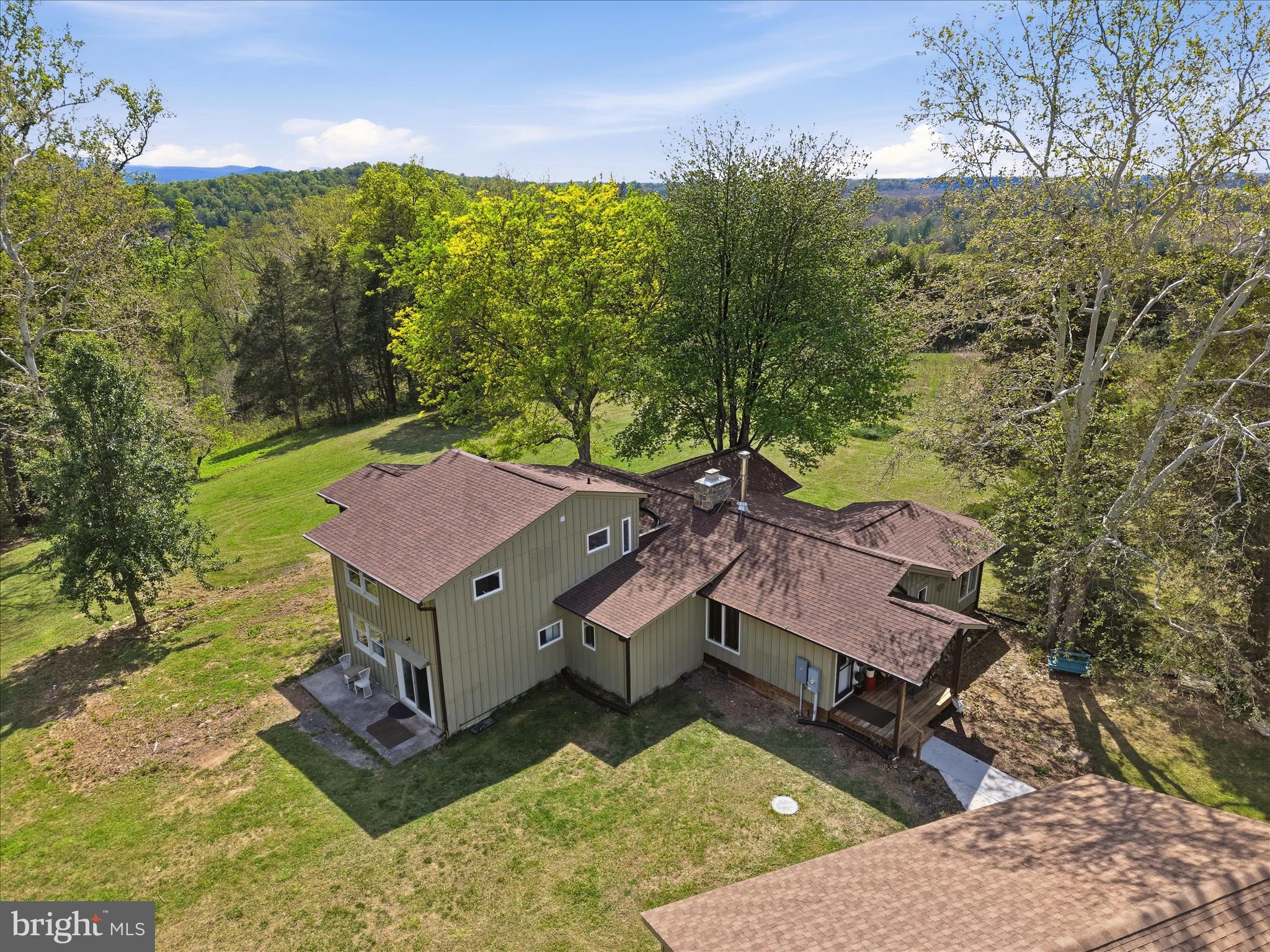 4001 CALMES NECK LANE