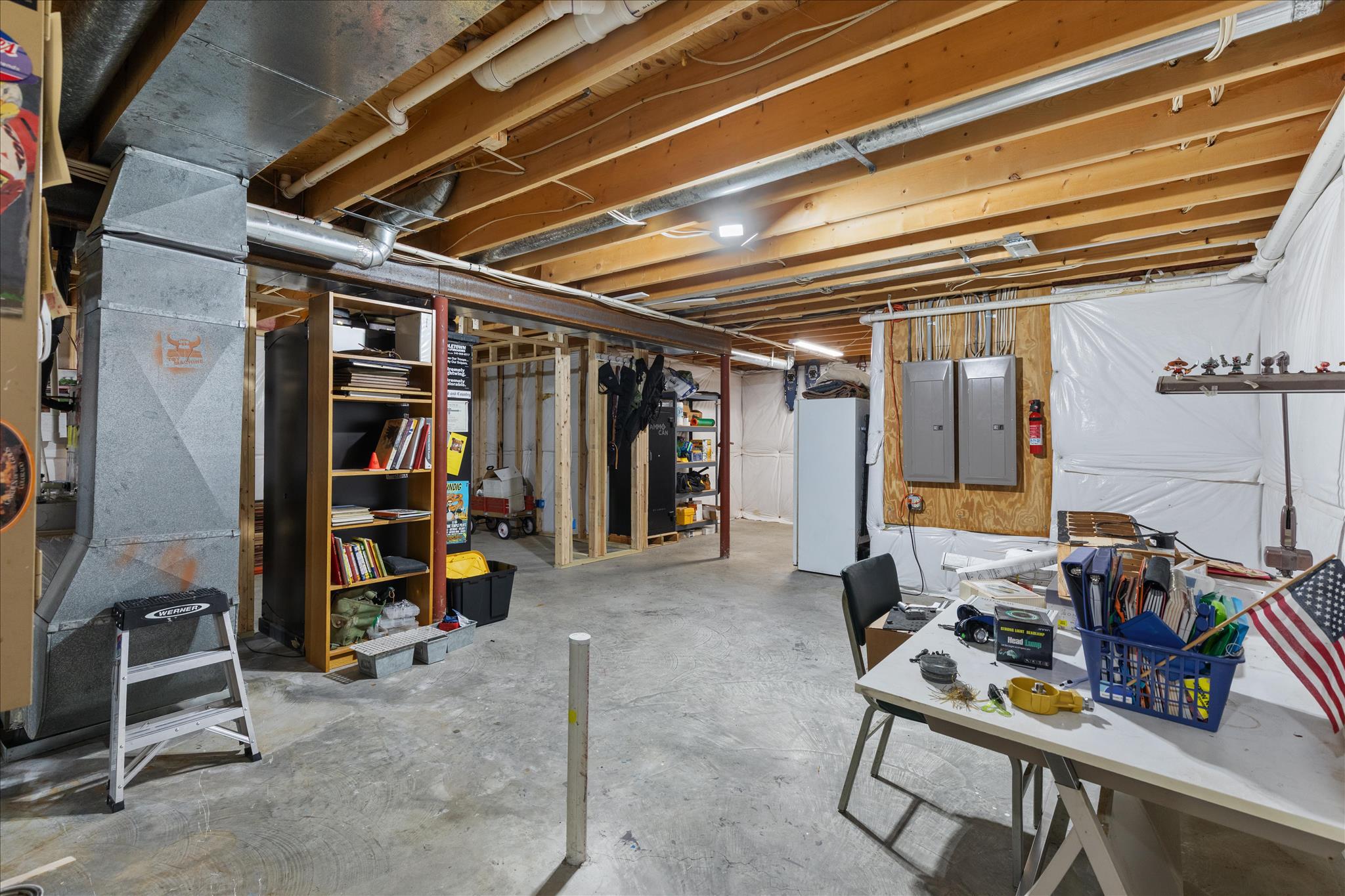 355 DUKE LANE